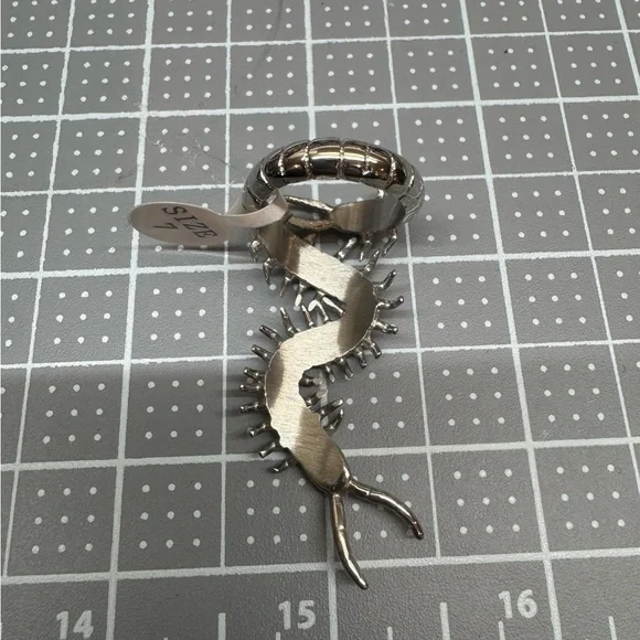 COPY - Centipede ring - Picture 2 of 3